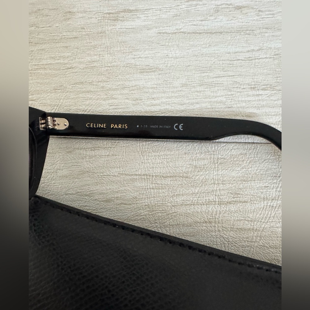 Celine Black Wayfarer Sunglasses Bold Design - Picture 4 of 7